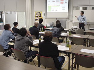 二輪自動車支部、電動二輪車研修会写真1