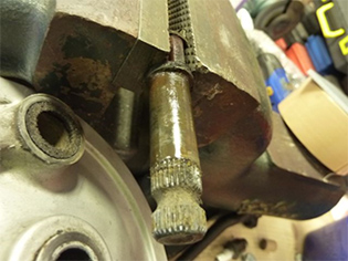 後ろのブレーキカム1