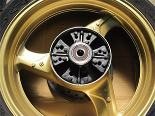 スプロケットを外したところ